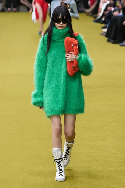 Look 20